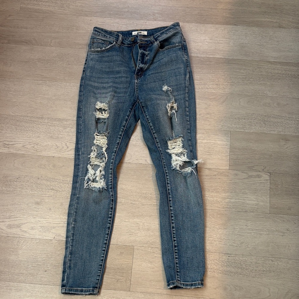 Classic Distressed Skinny Jeans in Blue